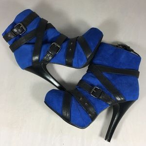 Deb 5" Heel Boots with Zippers, Size 7.5